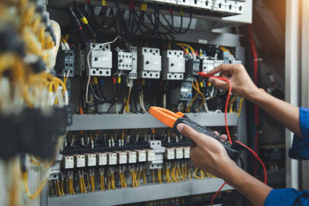 Best Licensed Electrician  in East Rochester, NY